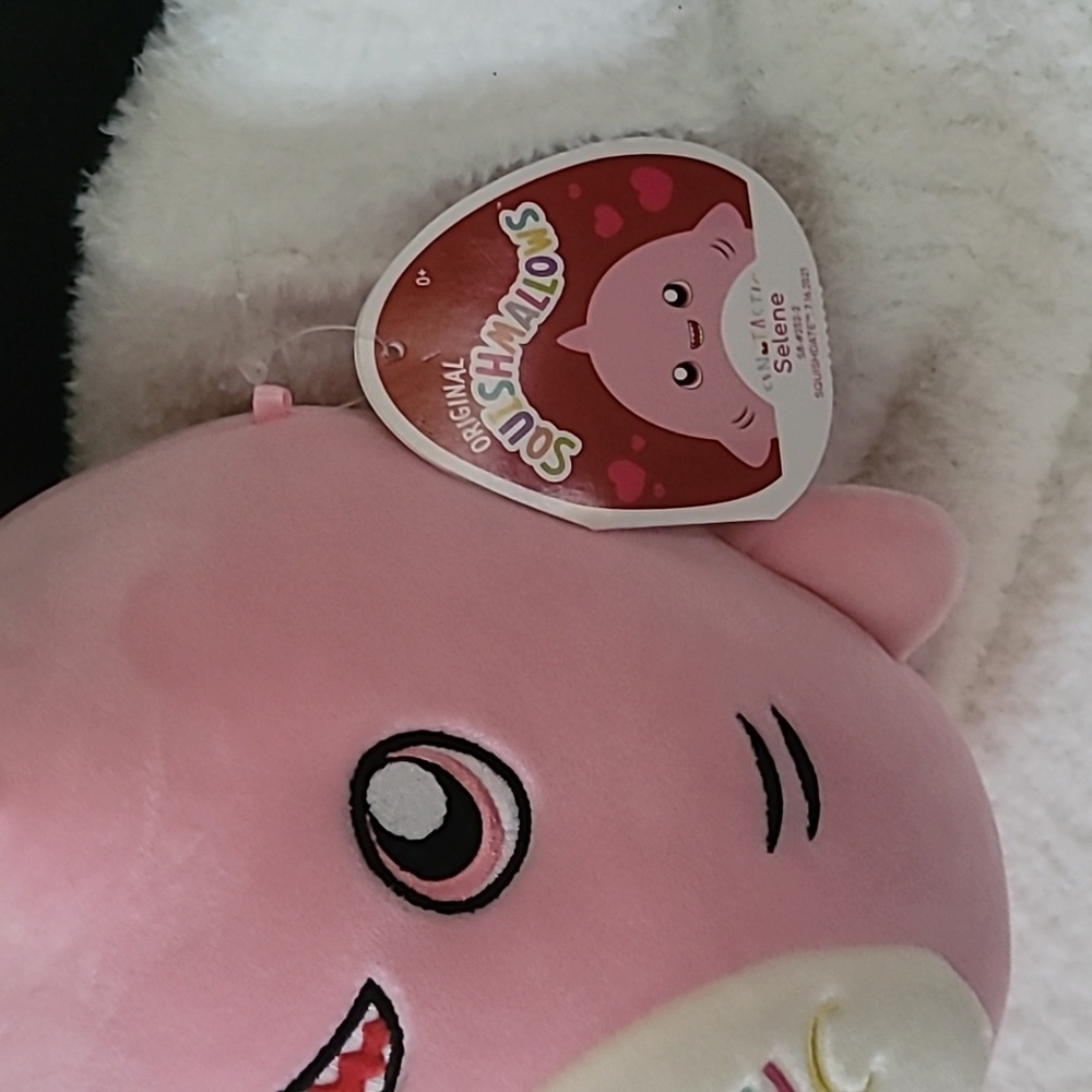 Kellytoy Squishmallows Selene 8" Pink Shark Plush Fintastic Valentines Gift - Picture 2 of 3